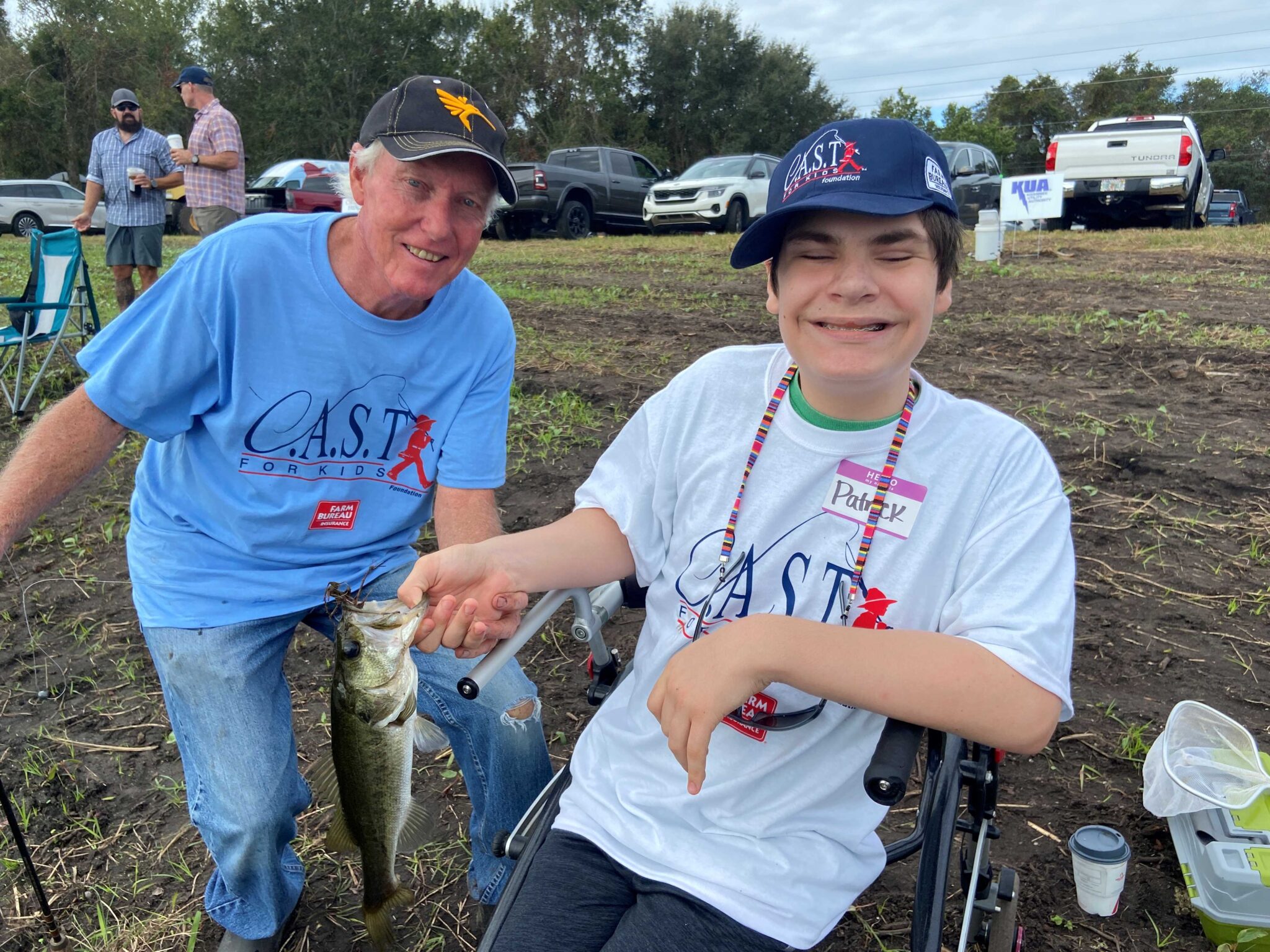 Florida Farm Bureau (1) Youth fishing with a volunteer