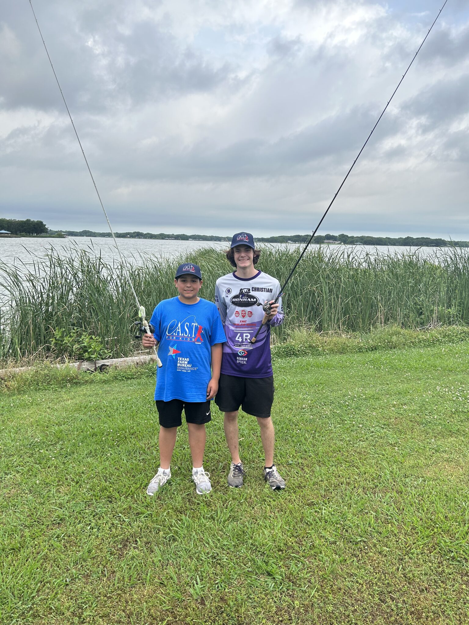 Lake Bonham Park1 two participants at Lake Bonham Park