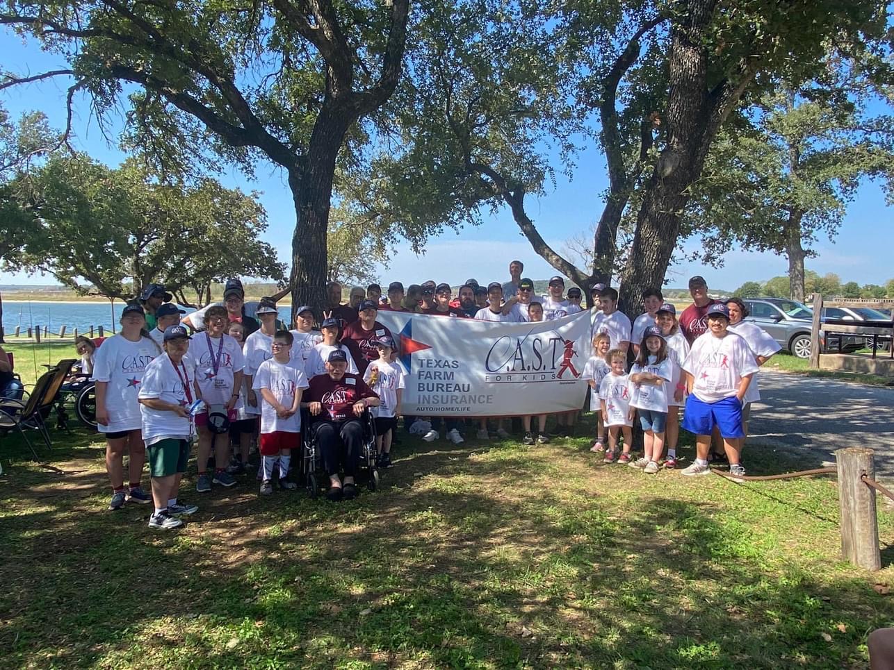 Lake Leon 4 group photo at lake leon