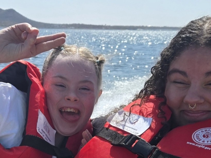 25LakePleasant4 two kids at lake pleasant with life jackets